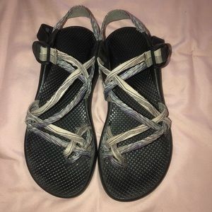 💕CLOSET CLEAR OUT💕Chacos
